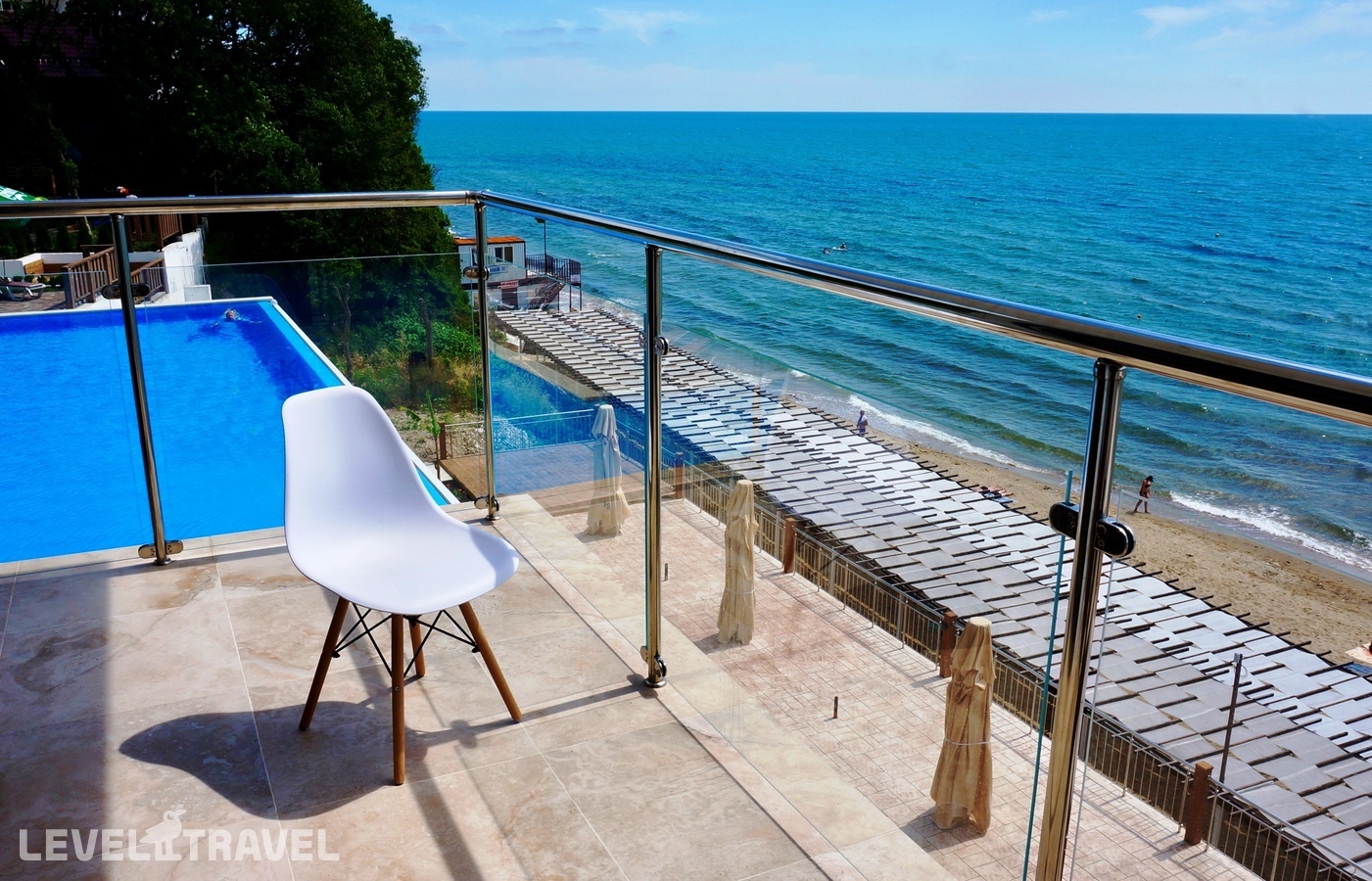 фотографии номера Люкс с балконом и видом на море (2 комнаты) отеля Solo Hotel в Россия(Лермонтово) - фото №2