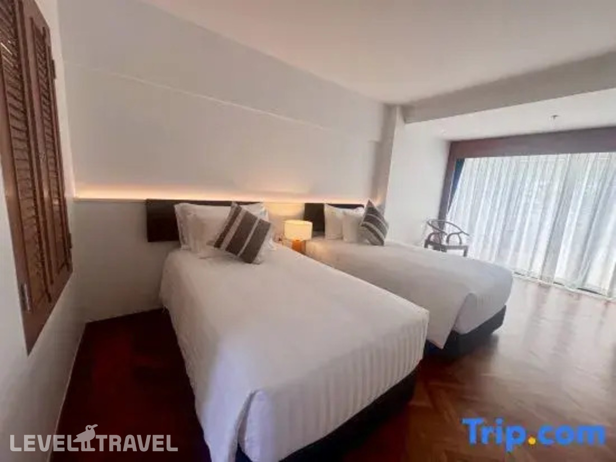 фотографии номера Делюкс с видом на океан отеля Patong Beach Hotel в Таиланд(Патонг Бич) - фото №8