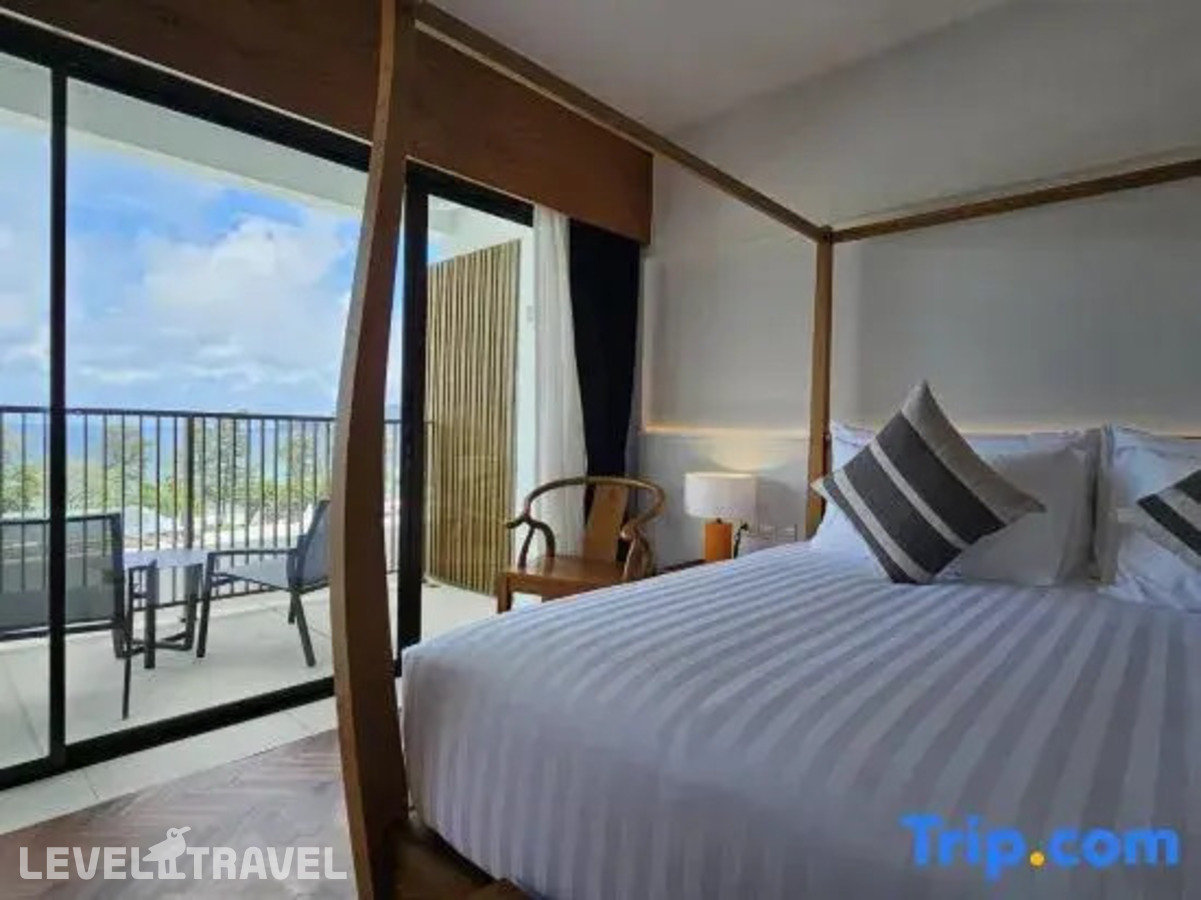 фотографии номера Делюкс с видом на океан отеля Patong Beach Hotel в Таиланд(Патонг Бич) - фото №10