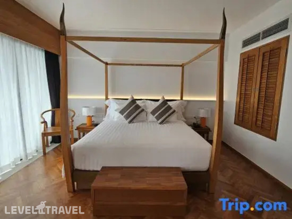 фотографии номера Делюкс с видом на океан отеля Patong Beach Hotel в Таиланд(Патонг Бич) - фото №5