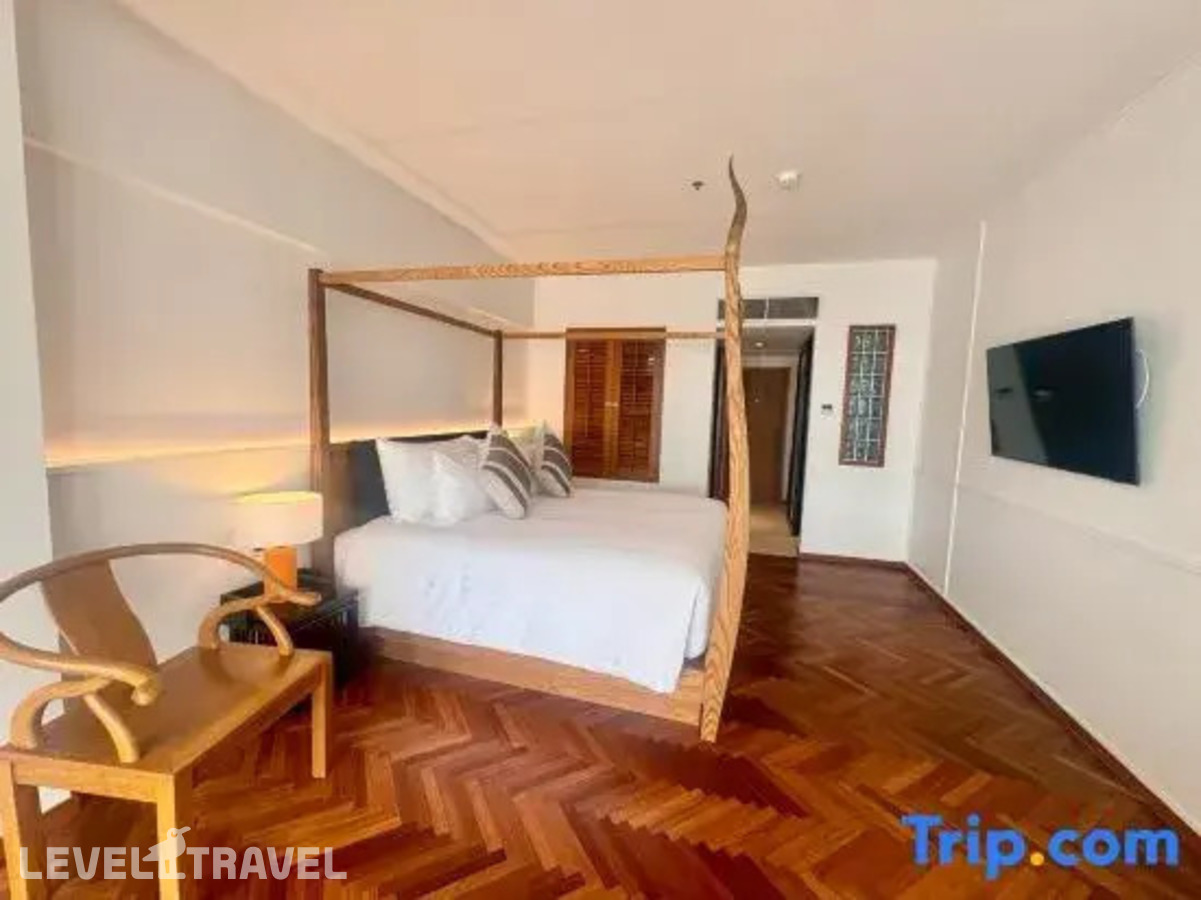 фотографии номера Делюкс с видом на океан отеля Patong Beach Hotel в Таиланд(Патонг Бич) - фото №6