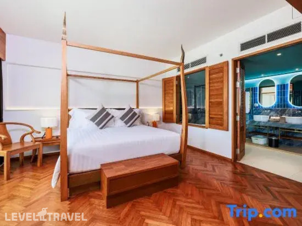 фотографии номера Люкс роскошный отеля Patong Beach Hotel в Таиланд(Патонг Бич) - фото №2