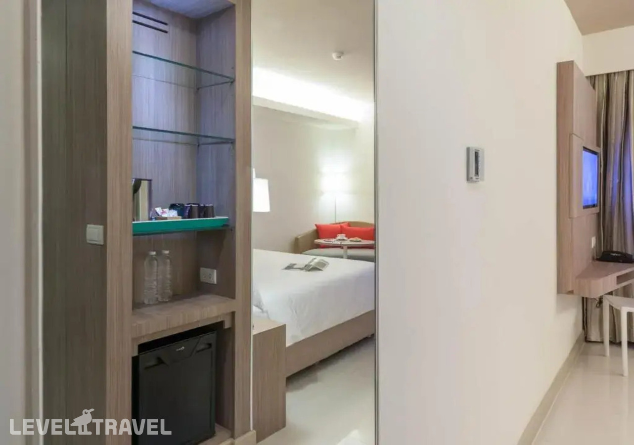 фотографии номера Стандартный плюс (две односпальные кровати) отеля Travelodge Pattaya (Ex. Premier Inn Pattaya) в Таиланд(Центральная Паттайя) - фото №2