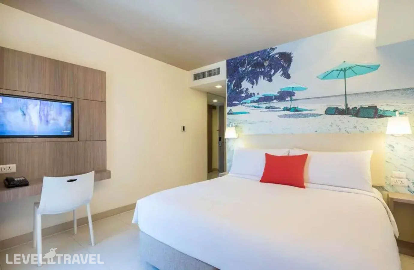 фотографии номера Стандартный плюс (две односпальные кровати) отеля Travelodge Pattaya (Ex. Premier Inn Pattaya) в Таиланд(Центральная Паттайя) - фото №1
