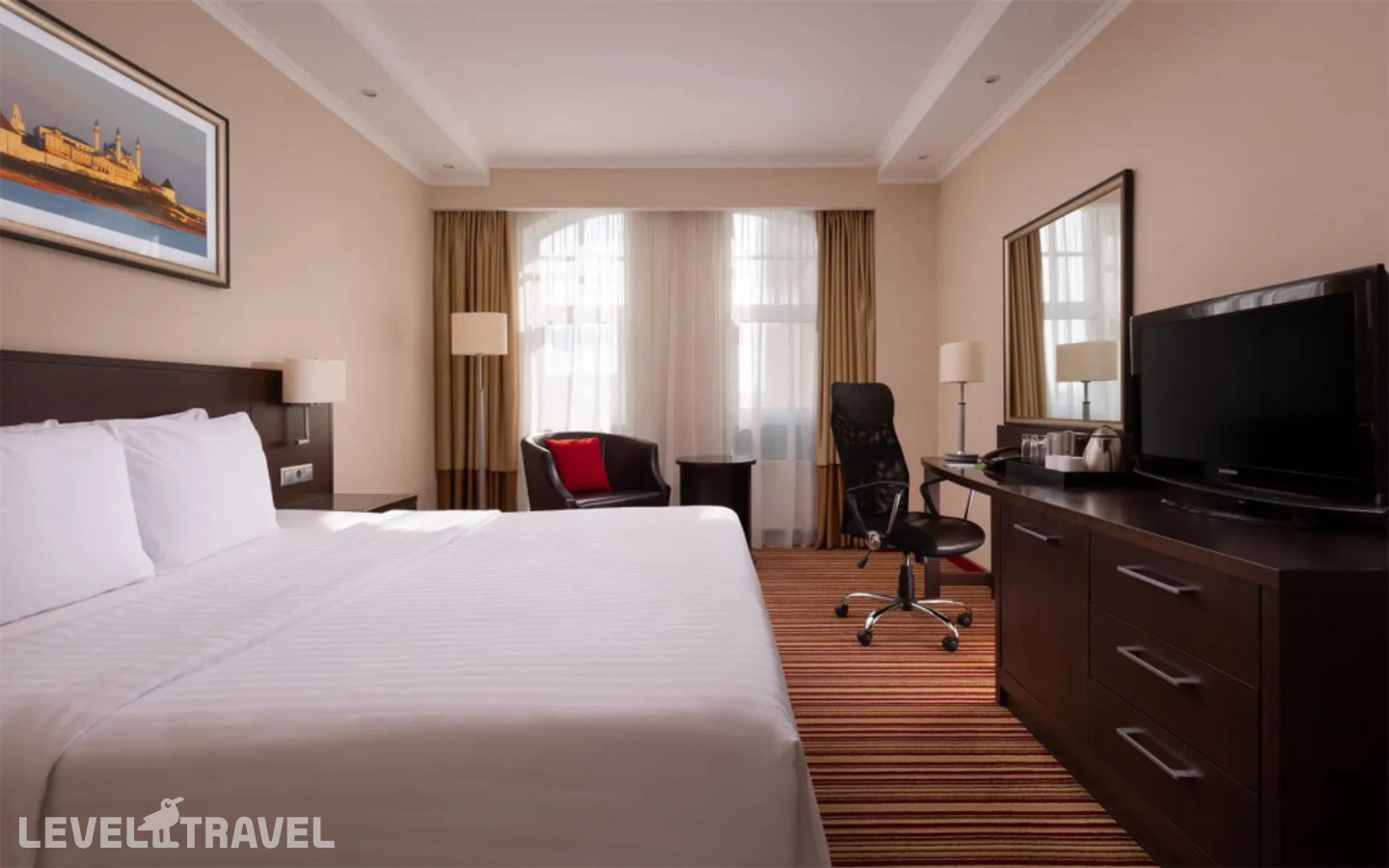 фотографии номера Номер Комфорт отеля Courtyard By Marriott Kazan Kremlin в Россия(Вахитовский район) - фото №2