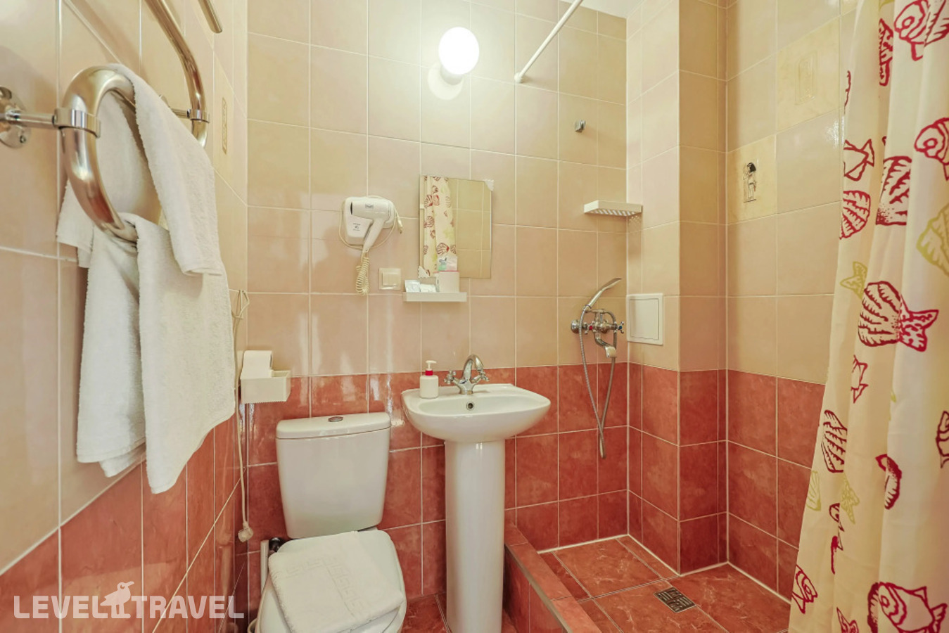 Двухместный номер Comfort с балконом и с видом на море двуспальная кровать — фото 10