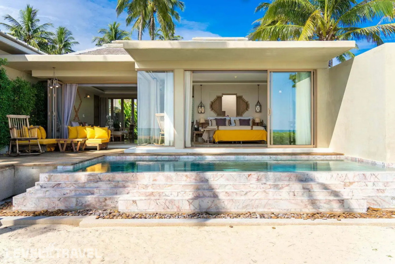 фотографии номера Двухместная вилла Pool Beachfront двуспальная кровать отеля Devasom Khao Lak Beach Resort & Villas в Таиланд(Као Лак) - фото №10