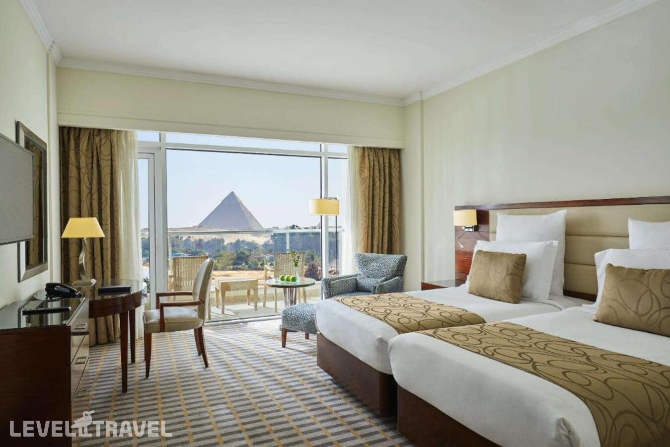 фотографии номера Делюкс с видом на Пирамиды отеля Steigenberger Pyramids Cairo в Египет(Гиза) - фото №3