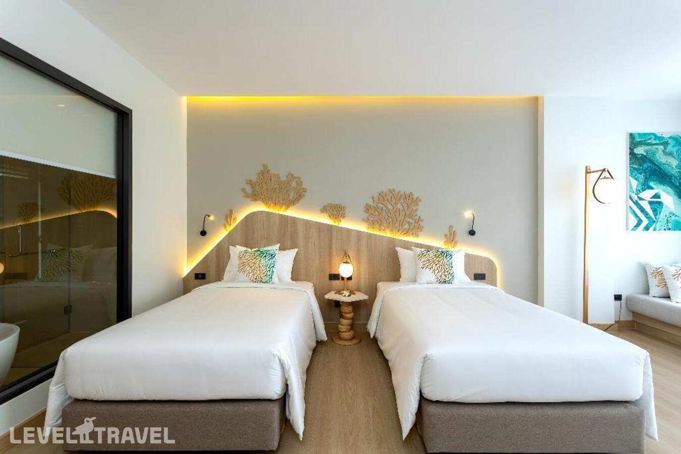 фотографии номера Делюкс отеля Phuket Emerald Beach Resort And Spa в Таиланд(Карон Бич) - фото №2