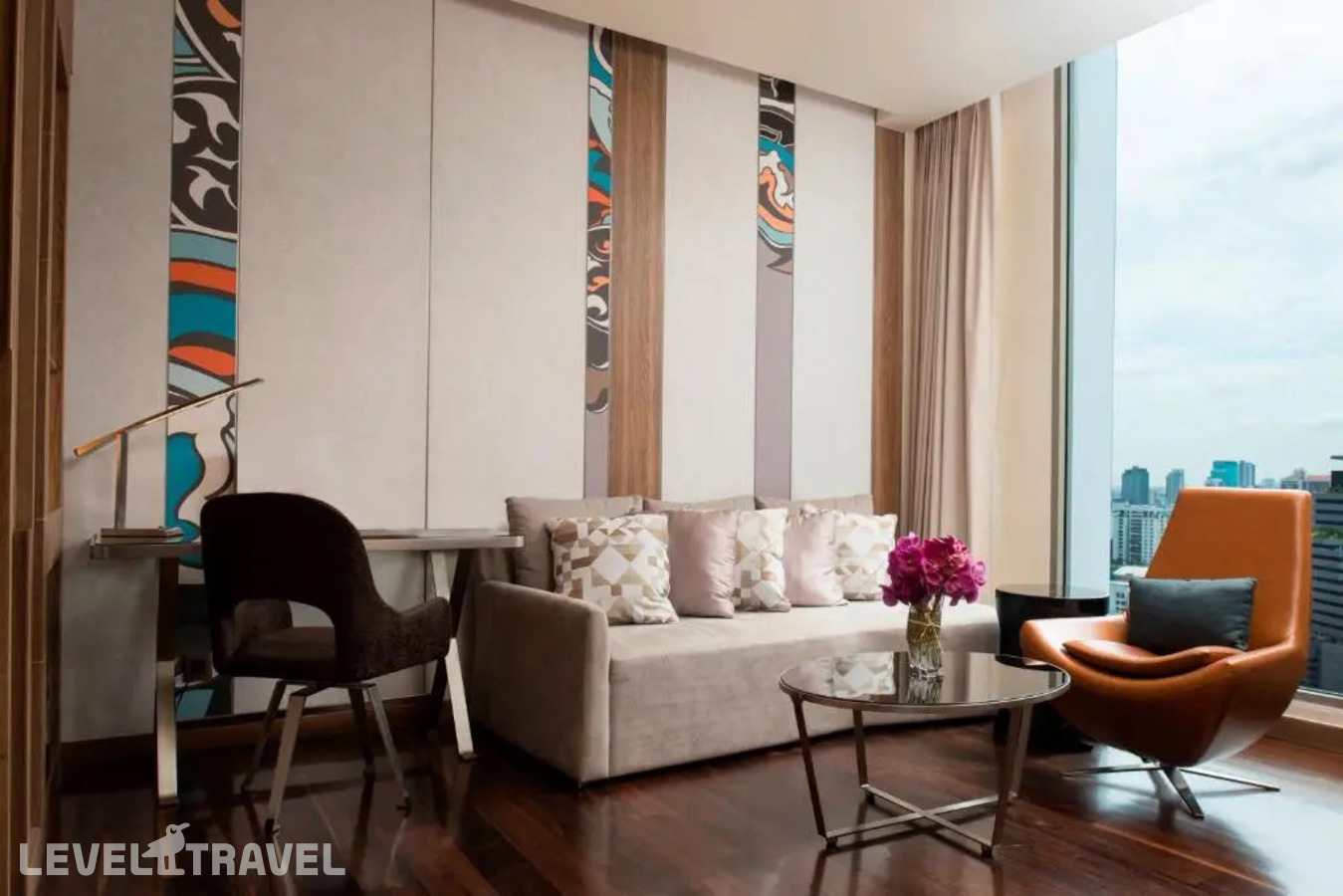 фотографии номера Представительский люкс с видом на город отеля Novotel Bangkok Sukhumvit 20 в Таиланд(Бангкок) - фото №4