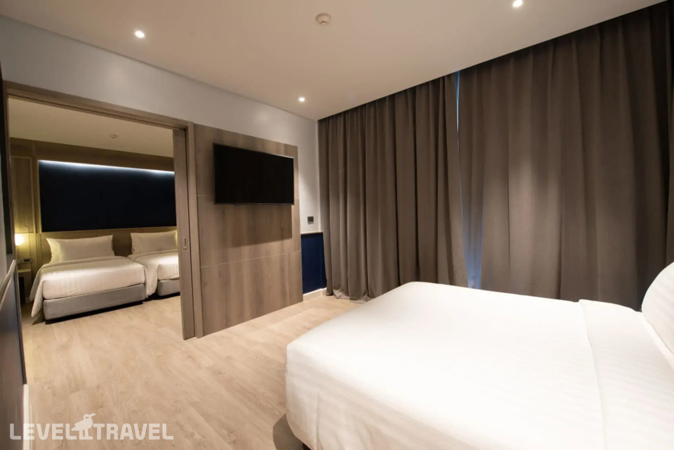 фотографии номера Семейный делюкс отеля Seabed Grand Hotel Phuket в Таиланд(город Пхукет) - фото №5