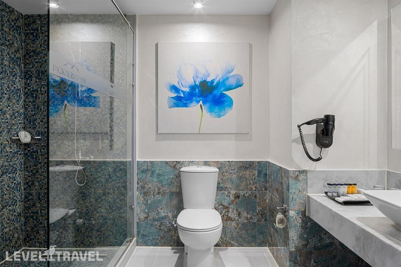 фотографии номера Делюкс с видом на море (две односпальные кровати) отеля Pickalbatros Blue Spa Resort (Ex.Blue Spa Resort) в Египет(Хургада) - фото №4