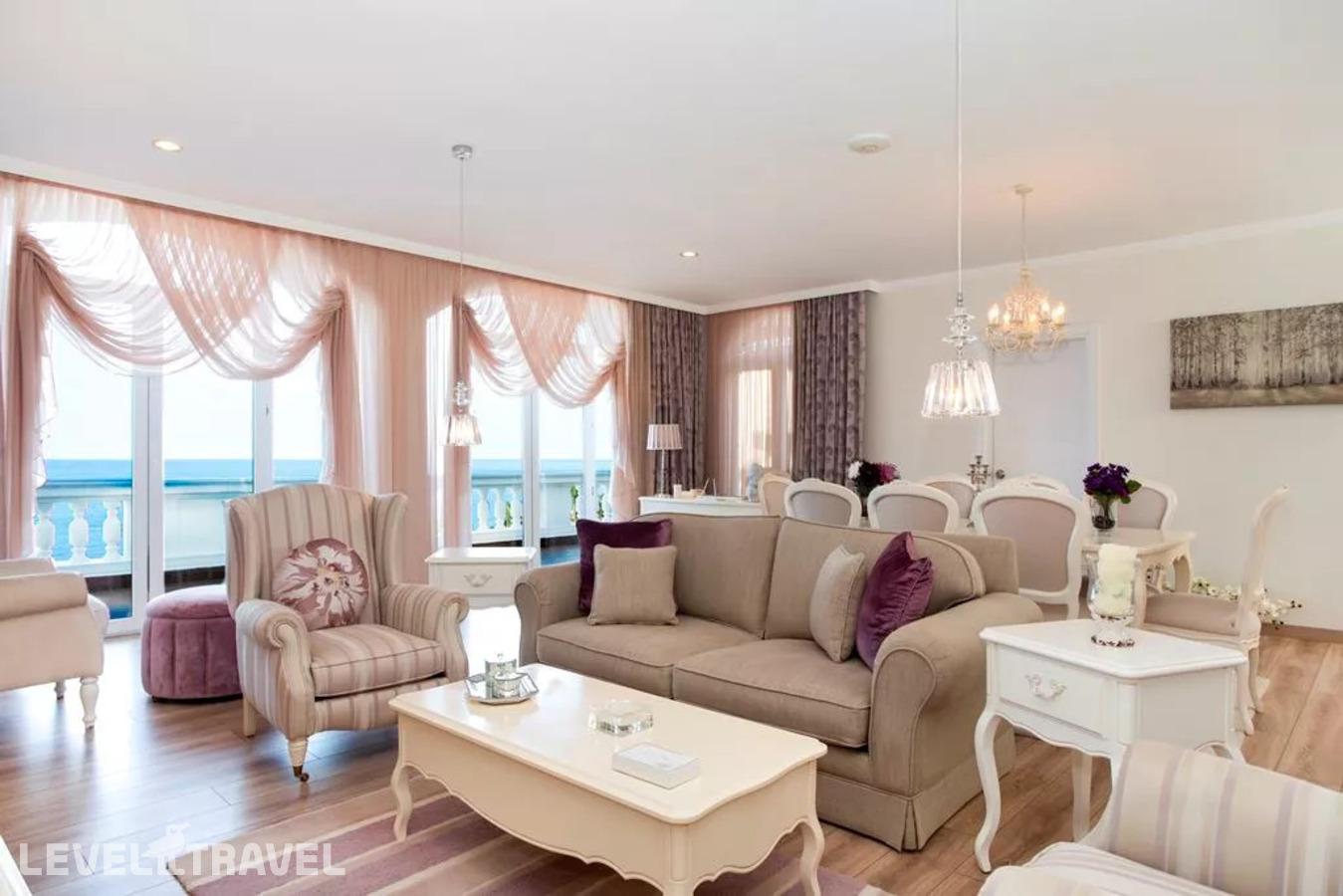 фотографии номера Люкс Queen Beatrix отеля Orange County Resort Hotel Kemer в Турция(Кемер - центр) - фото №1
