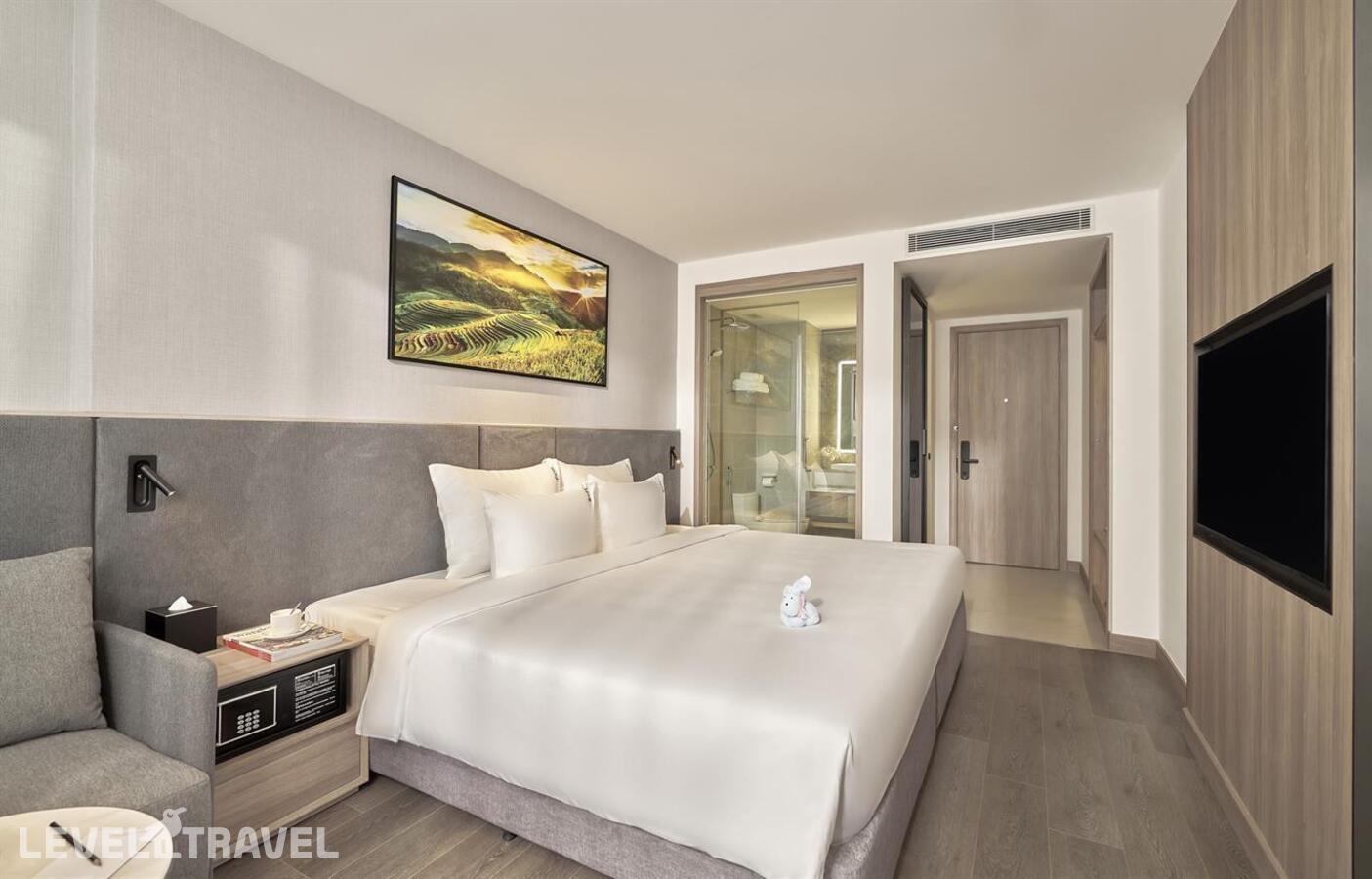 фотографии номера Делюкс Senior отеля Adamas Boutique Nha Trang в Вьетнам(Нячанг) - фото №1