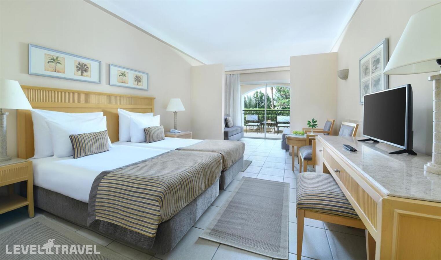 фотографии номера Делюкс с видом на сад (две односпальные кровати) отеля Jaz Makadi Star Resort (Adults Only 16+) в Египет(Макади Бэй) - фото №1