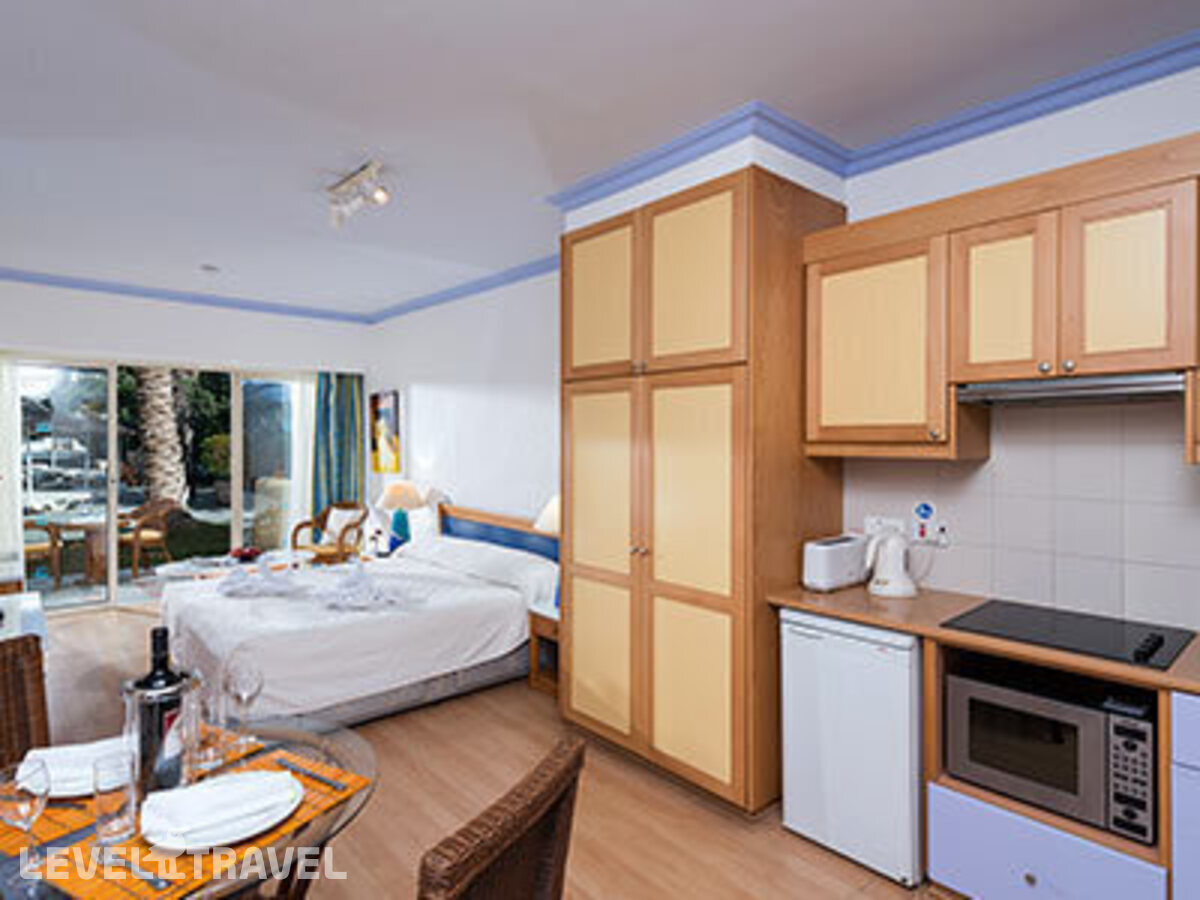 фотографии номера Студия отеля Paphos Gardens Apt в Кипр(Като Пафос) - фото №1