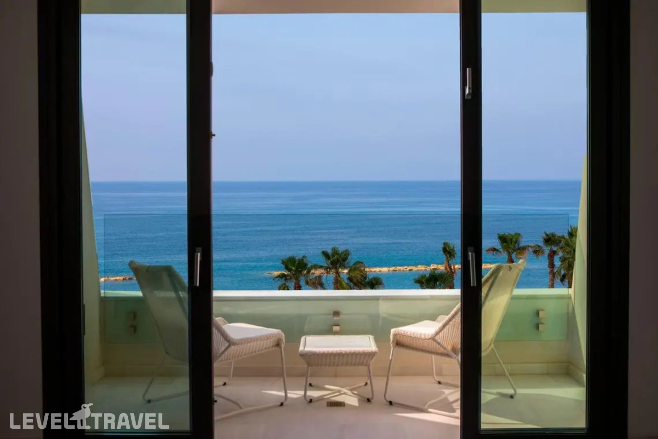 фотографии номера Делюкс с видом на море отеля Parklane, A Luxury Collection Resort & Spa в Кипр(Пиргос) - фото №4