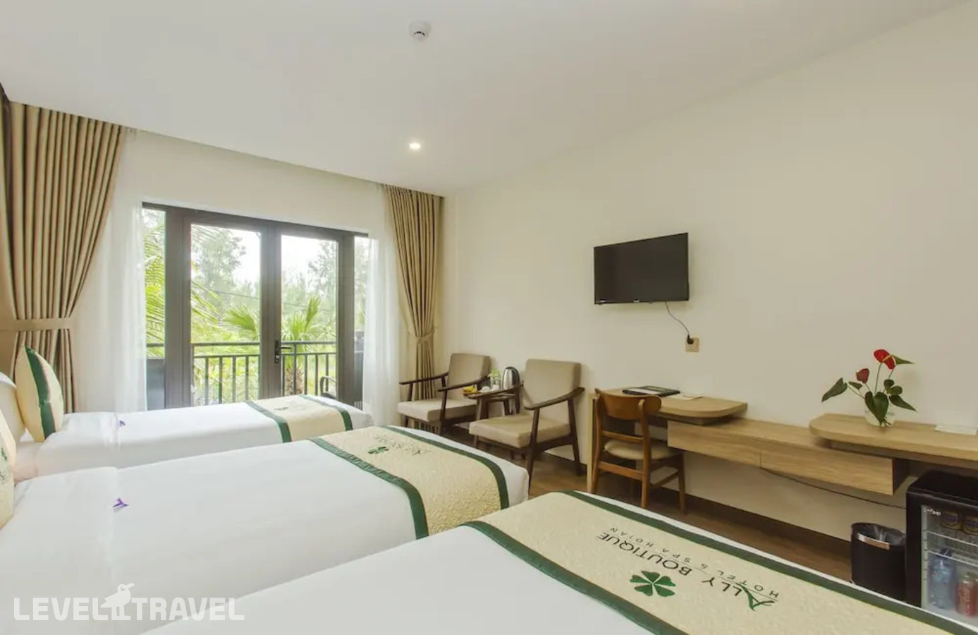 фотографии номера Трехместный делюкс отеля Ally Beach Boutique Hotel Hoian в Вьетнам(Хойан) - фото №6