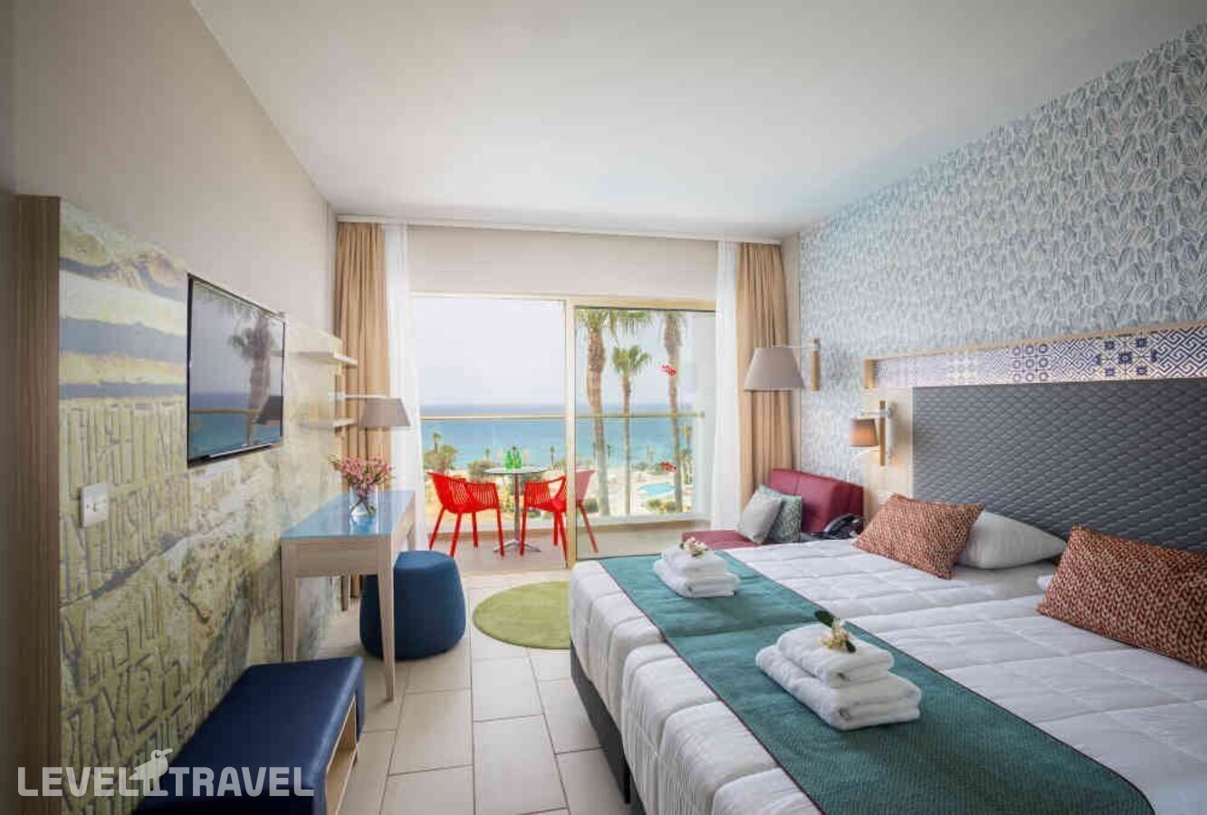 фотографии номера Стандартный с видом на море отеля Leonardo Laura Beach & Splash Resort ( Ex. Laura Beach) в Кипр(Пафос) - фото №10
