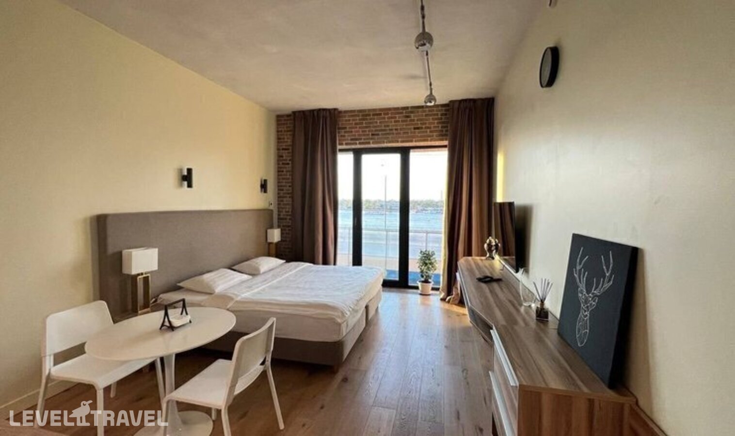 фотографии номера Студия с видом на реку отеля SV Loft Apartments (СВ Лофт Апартментс) в Россия(Василеостровский район) - фото №6