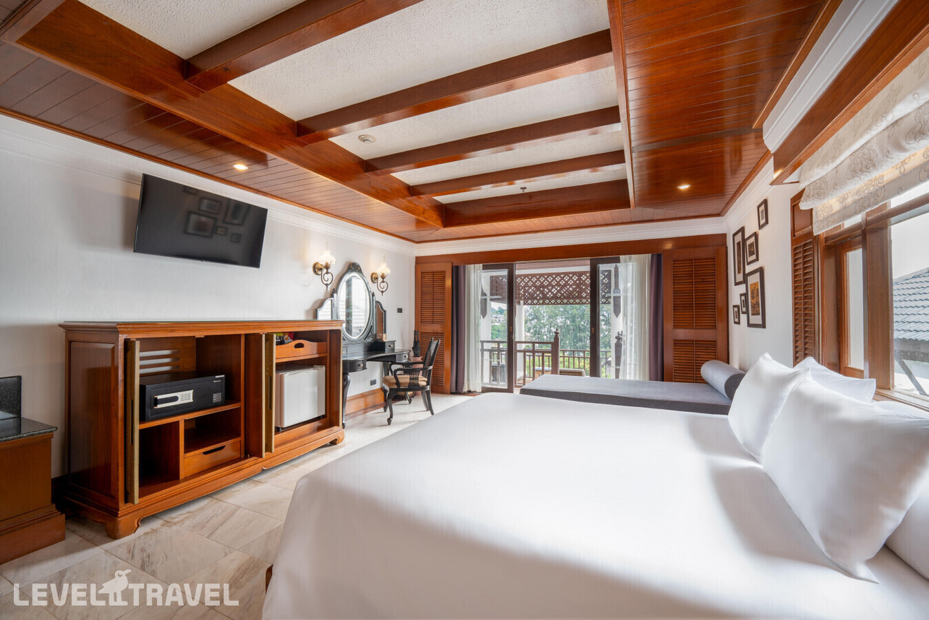 фотографии номера Семейный люкс с террасой отеля Thavorn Beach Village & Spa в Таиланд(Накалай Бич) - фото №3