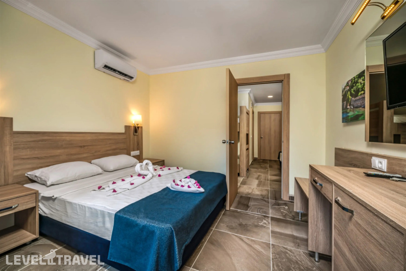 фотографии номера Трехместный с балконом отеля Arsi Blue Beach Hotel (Ex.Kemalhan Beach) в Турция(Тосмур) - фото №10