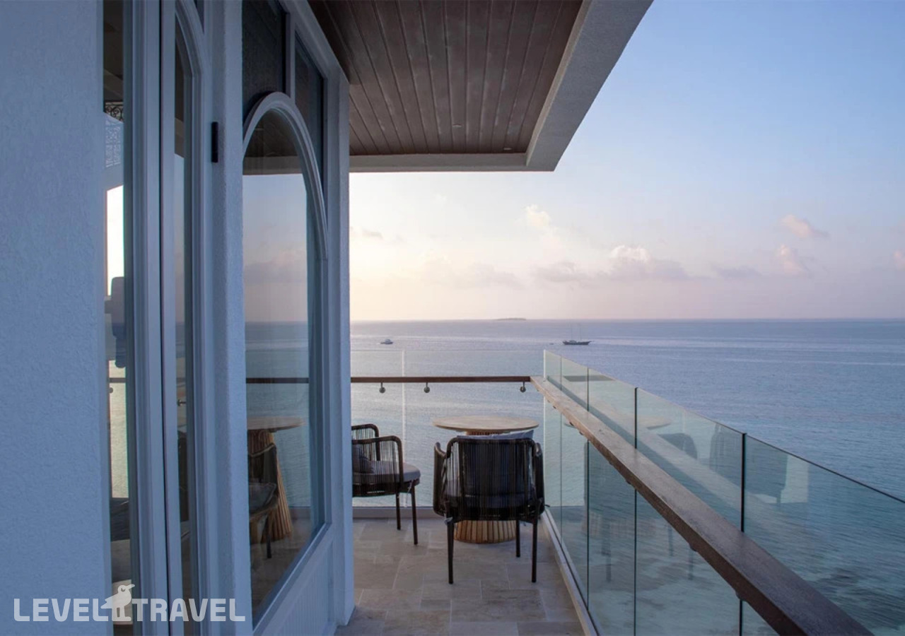 фотографии номера Гранд с видом на море отеля Stone Hotels Maldives в Мальдивы(Диффуши) - фото №8