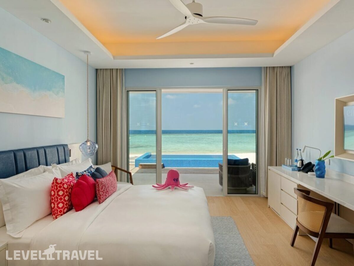 фотографии номера Пляжная вилла с бассейном отеля Eri Maldives (Ex. Eriyadu Island Resort) в Мальдивы(Северный Мале Атолл) - фото №5