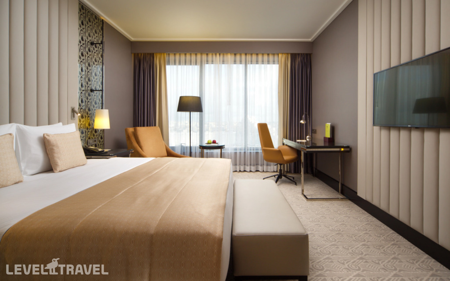 фотографии номера Двухместный номер с террасой Guest двуспальная кровать отеля Doubletree By Hilton в Беларусь(Минск) - фото №2