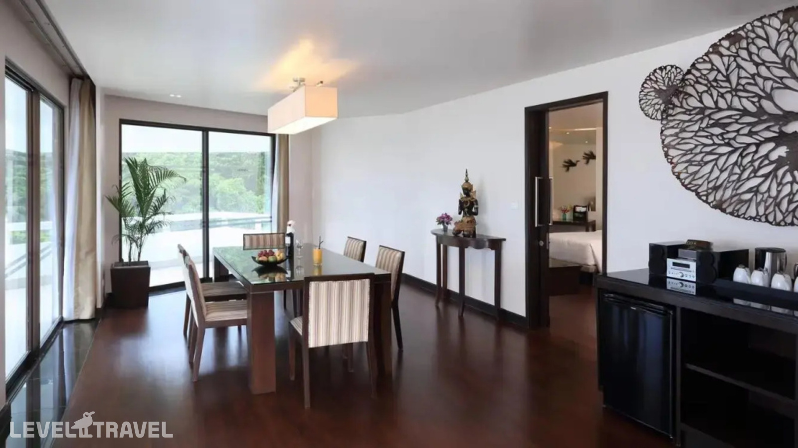 фотографии номера Люкс с террасой и видом на океан (2 спальни) отеля Le Meridien Phuket Beach Resort в Таиланд(Карон Бич) - фото №3