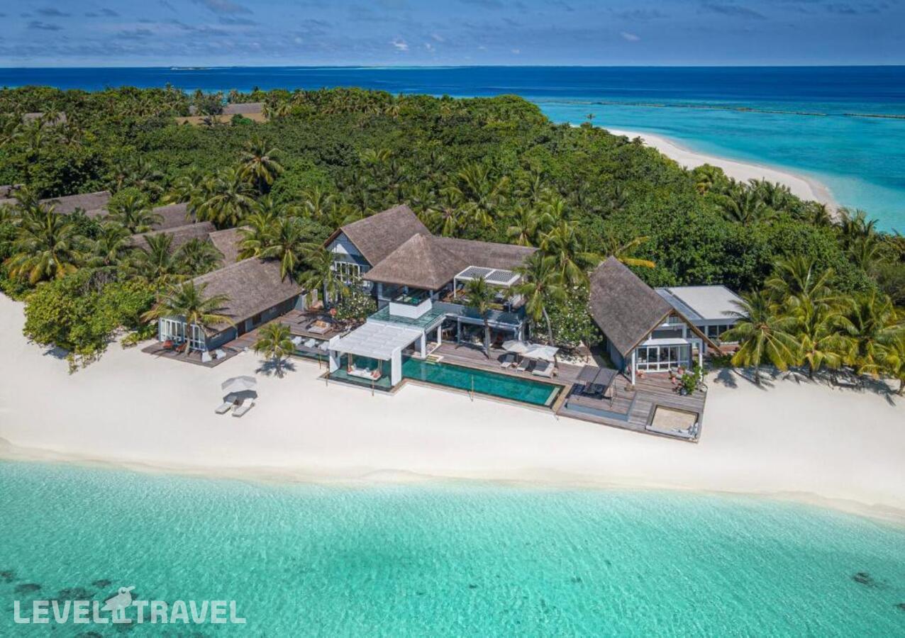 фотографии номера Вилла отеля Four Seasons Resort Landaa Giravaru в Мальдивы(Баа Атолл) - фото №3