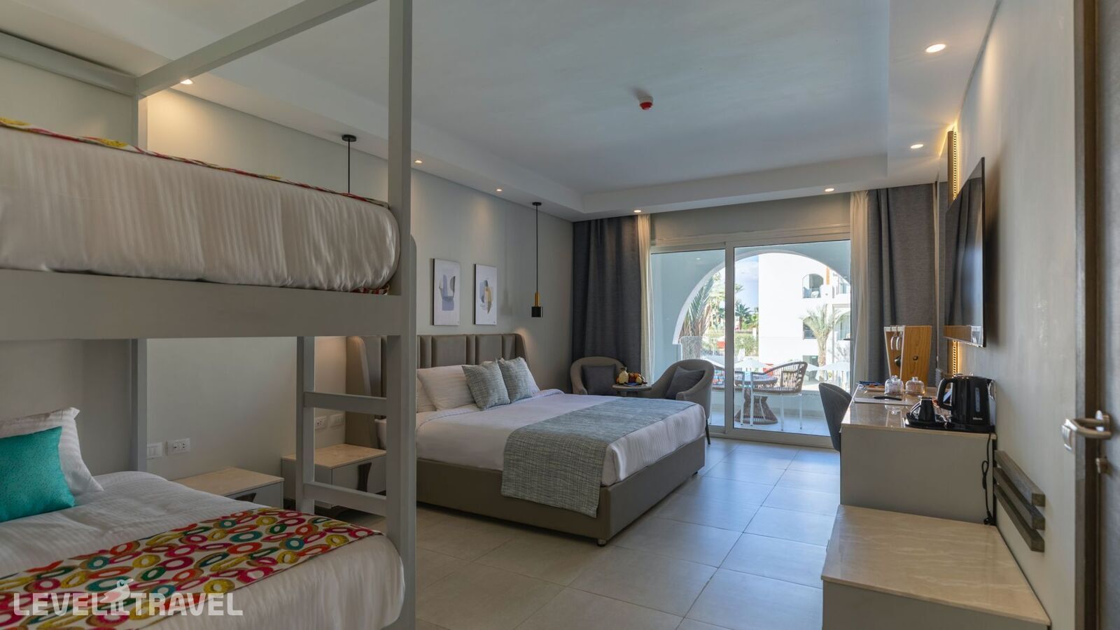 фотографии номера Семейный (двухъярусная кровать) отеля Posh Club By Sunrise Montemare Resort в Египет(Шарм-эль-Шейх) - фото №1
