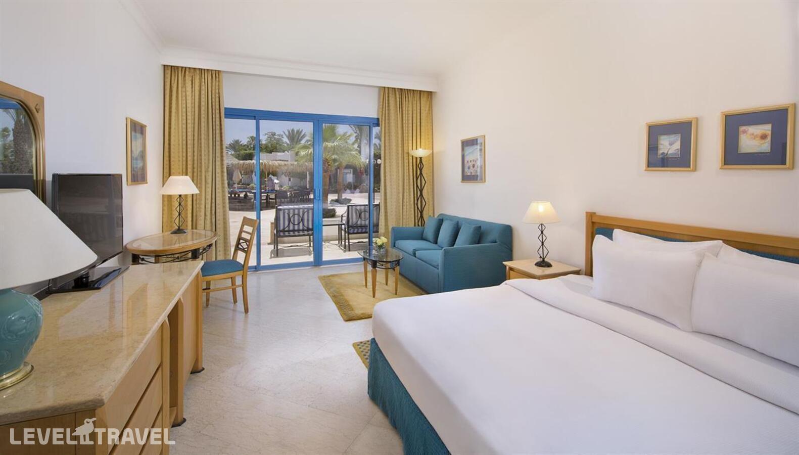 фотографии номера Улучшенный с видом на бассейн или море отеля Jaz Fayrouz Resort (Ex.Hilton Sharm Fayrouz Resort) в Египет(Наама Бэй) - фото №3
