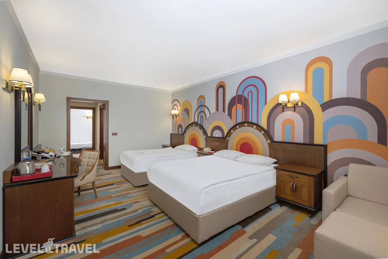 фотографии номера Семейный с боковым видом на море отеля Megasaray Westbeach Antalya (Ex. Harrington Park Resort) в Турция(Коньяалты) - фото №1