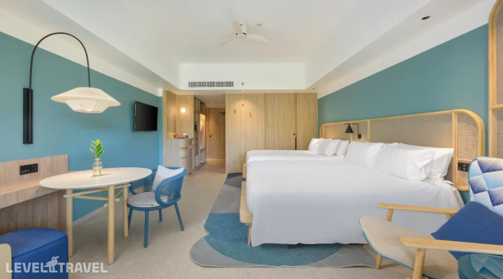 фотографии номера Делюкс премиум (две односпальные кровати) отеля Centara Karon Resort Phuket в Таиланд(Карон Бич) - фото №4