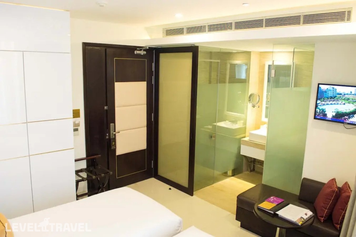 фотографии номера Размещение по прибытии отеля Holiday Beach Hotel Danang в Вьетнам(Дананг) - фото №22