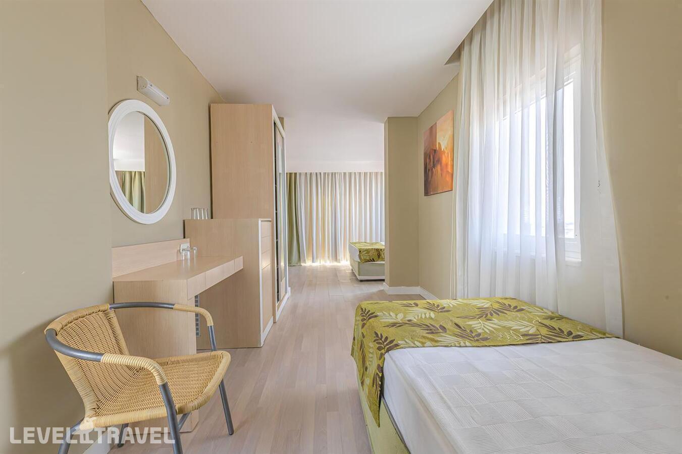 фотографии номера Стандартный с видом на окрестности отеля Akdora Elite Hotel & Spa (Ex. Seaden Sweet Park Hotel) в Турция(Сиде - центр) - фото №2