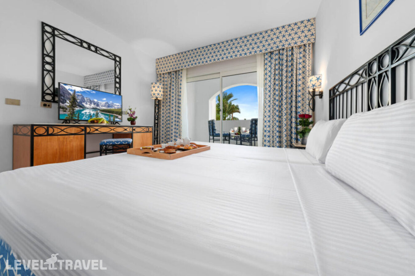 фотографии номера Стандартный с видом на бассейн или сад отеля Domina Coral Bay Aquamarine Beach в Египет(Корал Бэй) - фото №1