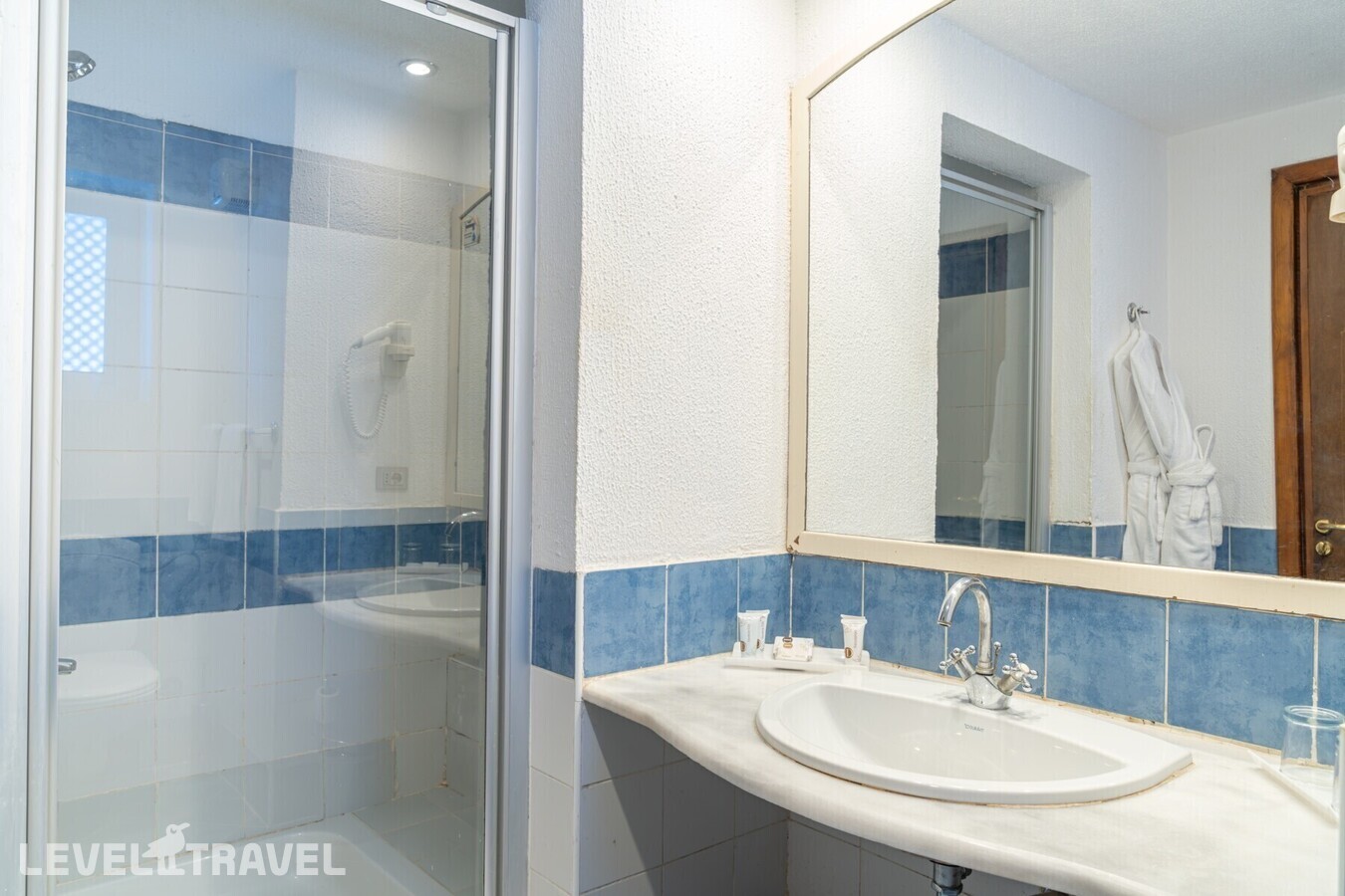 фотографии номера Aquamarine с видом на сад/бассейн отеля Domina Coral Bay Aquamarine Beach в Египет(Корал Бэй) - фото №5