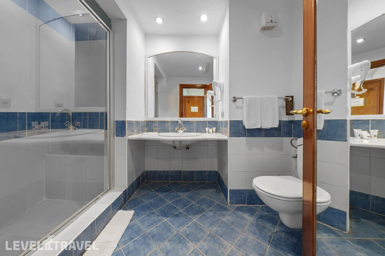 фотографии номера Aquamarine с видом на сад/бассейн отеля Domina Coral Bay Aquamarine Beach в Египет(Корал Бэй) - фото №4