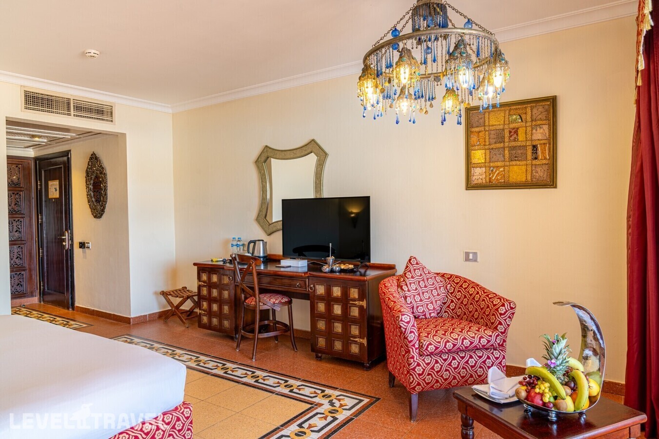 фотографии номера Делюкс Harem с видом на бассейн и сад отеля Domina Coral Bay Aquamarine Beach в Египет(Корал Бэй) - фото №2