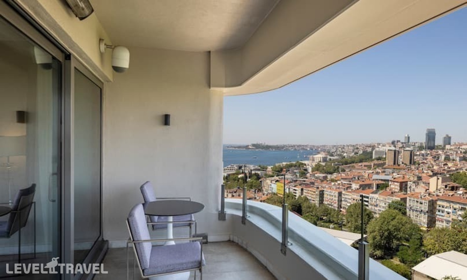 фотографии номера Люкс Park с балконом отеля Conrad Istanbul Bosphorus в Турция(Бешикташ) - фото №7