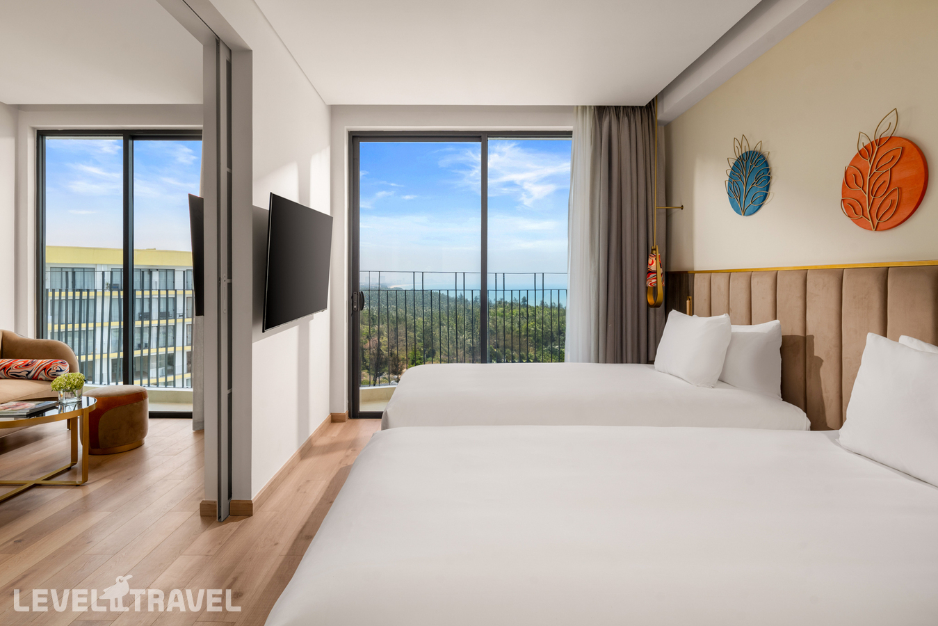 фотографии номера Семейный с видом на океан (2 спальни) отеля Wyndham Hoi An Royal Beachfront Resort & Villas в Вьетнам(Хойан) - фото №2