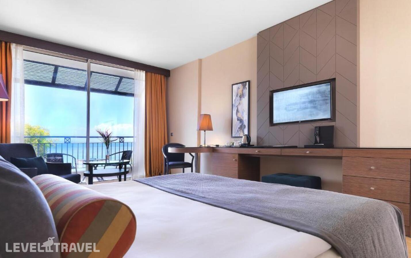 фотографии номера Стандартный с видом на море отеля Imperial Turkiz Resort Hotel в Турция(Кемер - центр) - фото №2