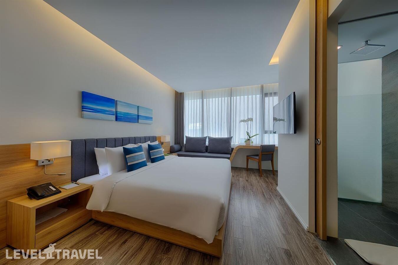 фотографии номера Представительский люкс отеля Belle Maison Parosand Danang Hotel – Managed By H&K Hospitality в Вьетнам(Дананг) - фото №1