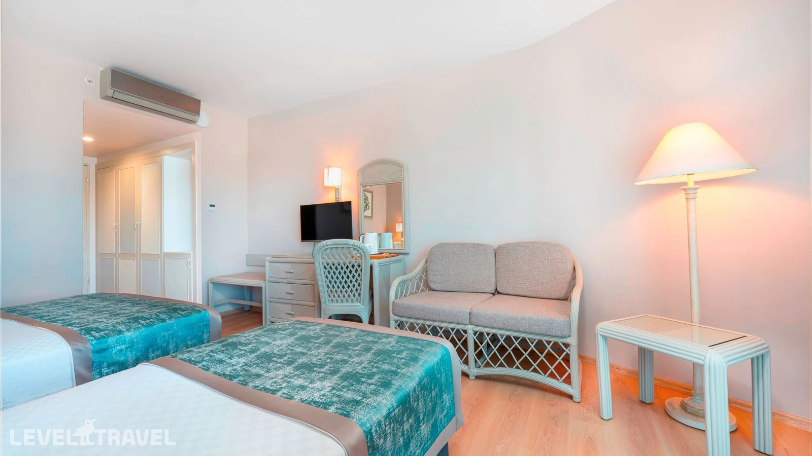 фотографии номера Экономичный (дополнительный корпус) отеля Aska Just In Beach Hotel в Турция(Авсаллар) - фото №1