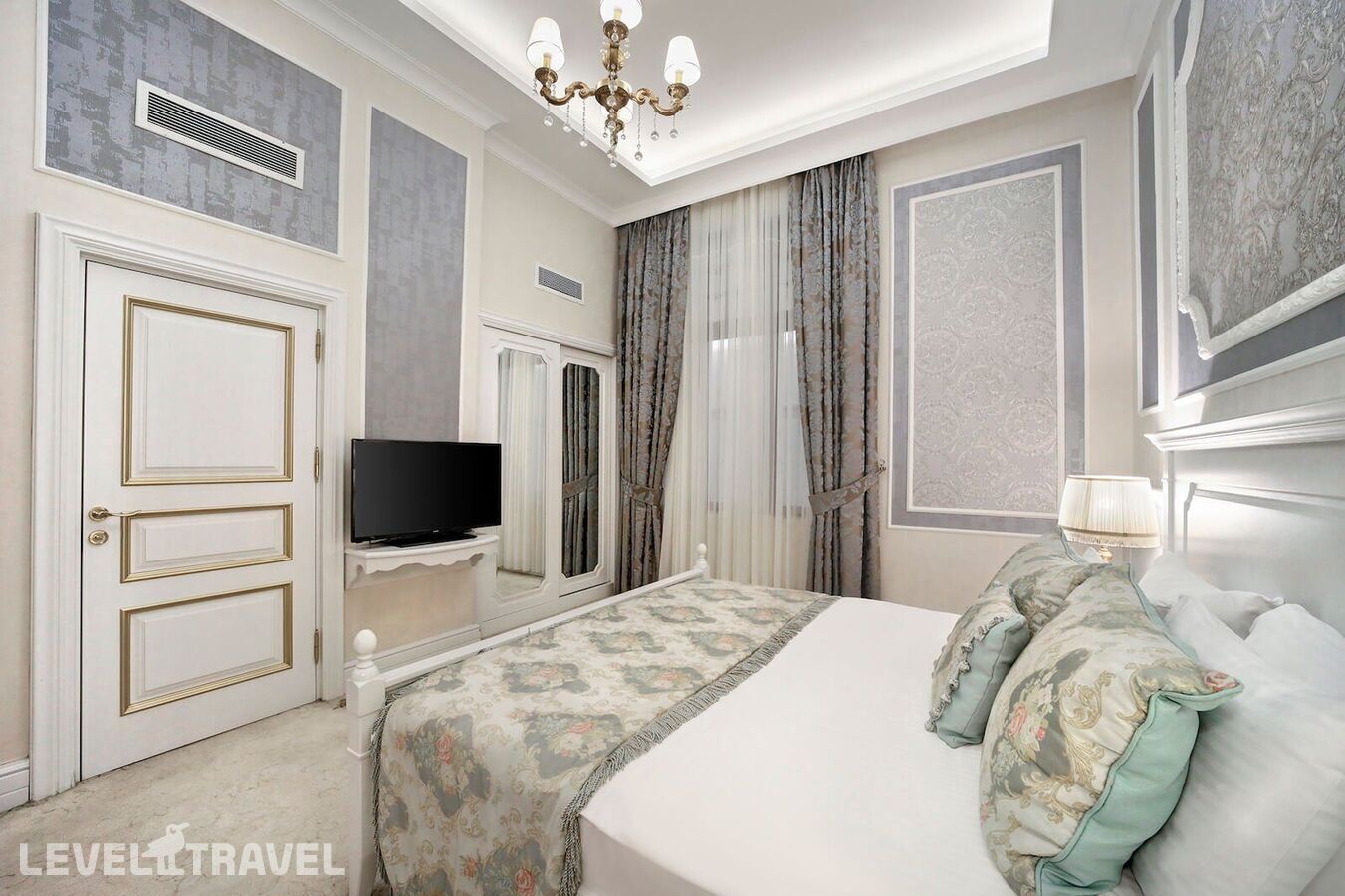 фотографии номера Люкс отеля Legacy Ottoman Hotel в Турция(Сиркеджи) - фото №1