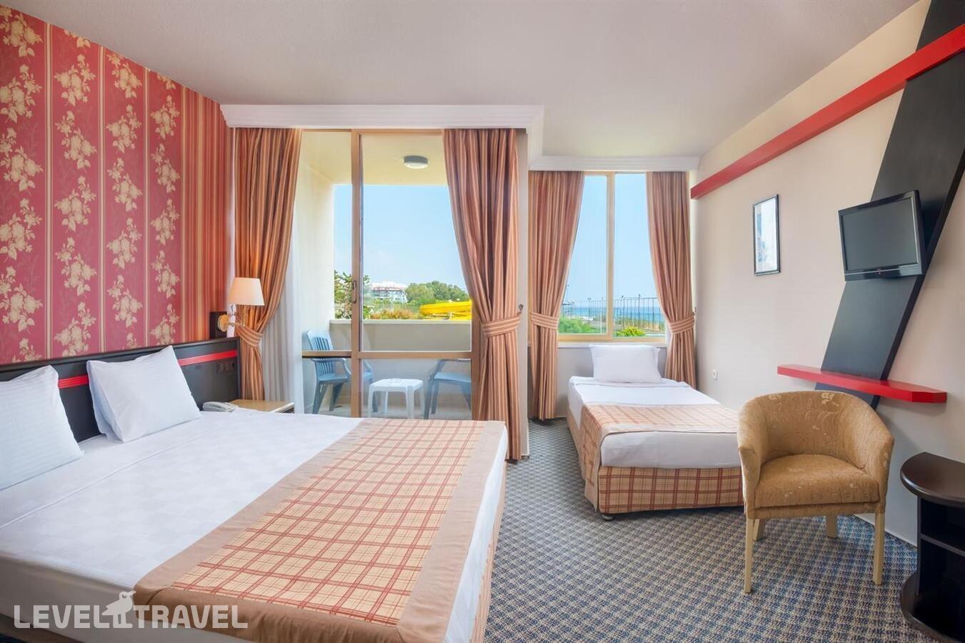 фотографии номера Стандартный номер отеля Senza Sunset Beach Hotel в Турция(Кестель) - фото №2
