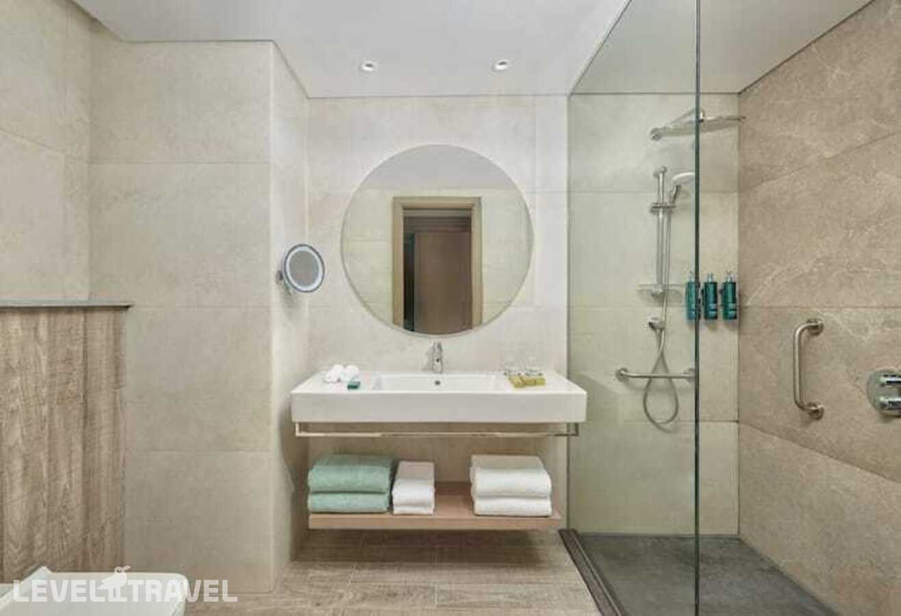фотографии номера Стандартный номер отеля Doubletree By Hilton Mangroovy El Gouna Resort в Египет(Эль Гуна) - фото №2