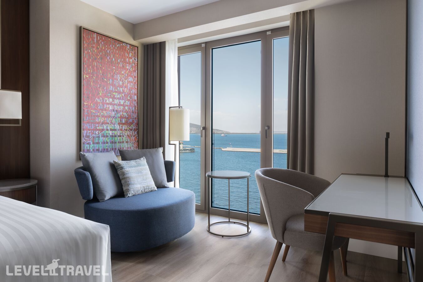 фотографии номера Стандартный с видом на море отеля Izmir Marriott Hotel в Турция(Измир) - фото №2